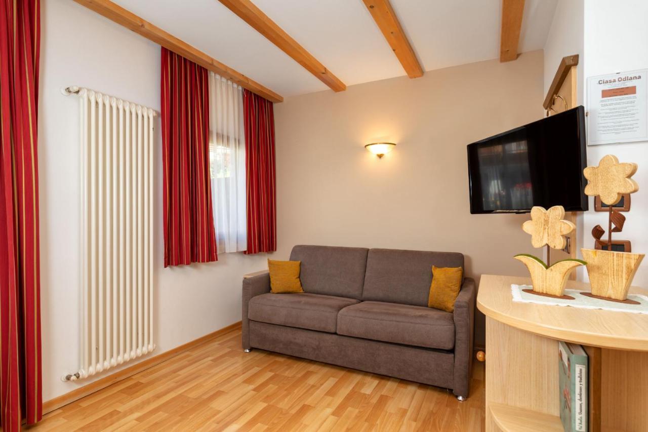 Ciasa Odlana Apartment San Cassiano  Exterior photo